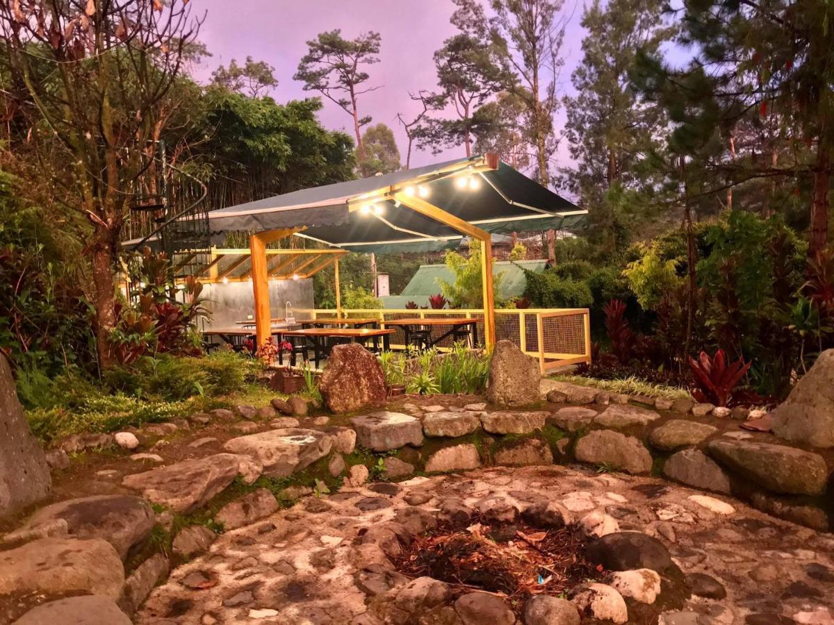 Log Cabin Hotel - Baguio Baguio City Zewnętrze zdjęcie
