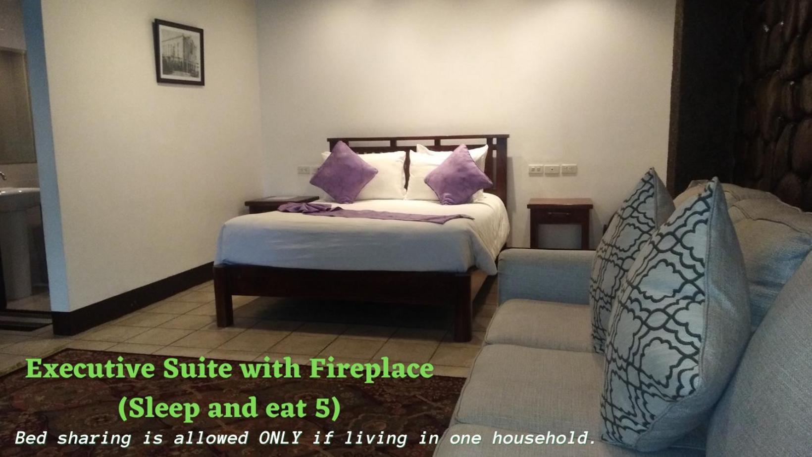 Log Cabin Hotel - Baguio Baguio City Pokój zdjęcie