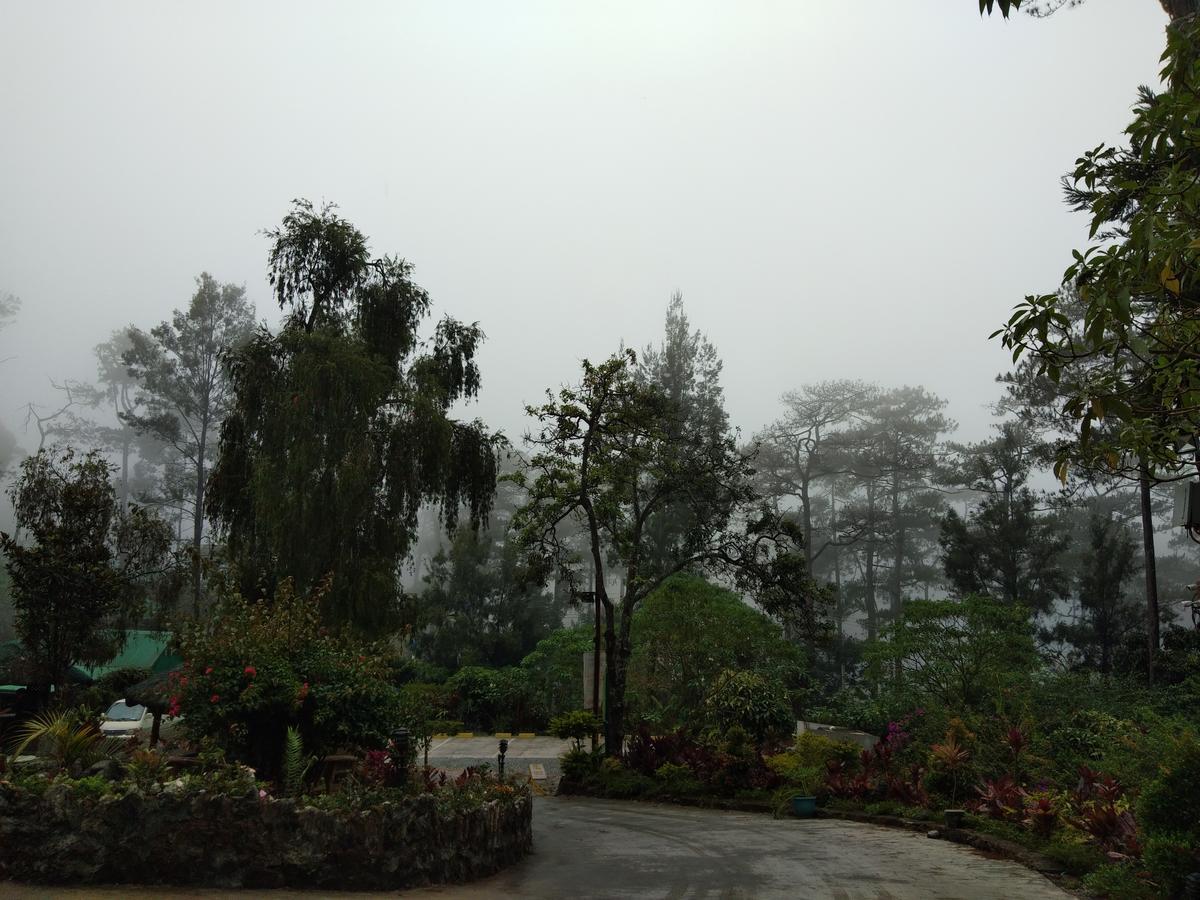 Log Cabin Hotel - Baguio Baguio City Zewnętrze zdjęcie